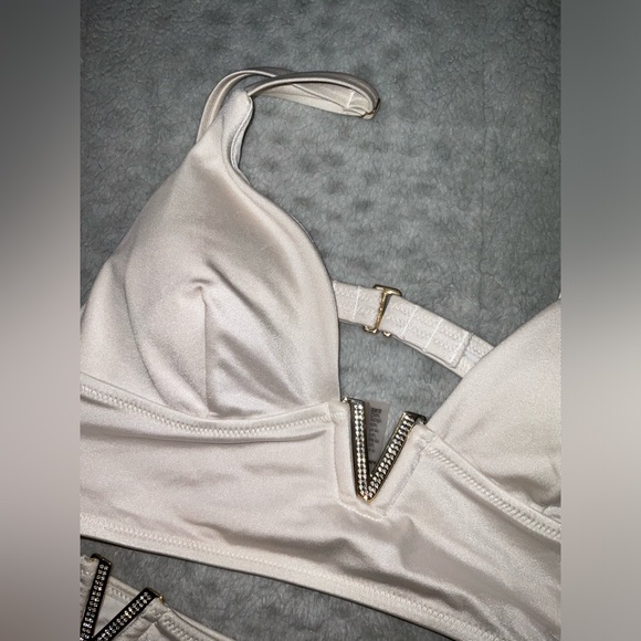 Victoria secret diamond bathing suit - Picture 3 of 5